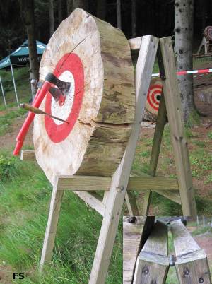 Transportable frame, so that the knife throwing targets can be brought to any place. Just be sure to have some tree rounds there.