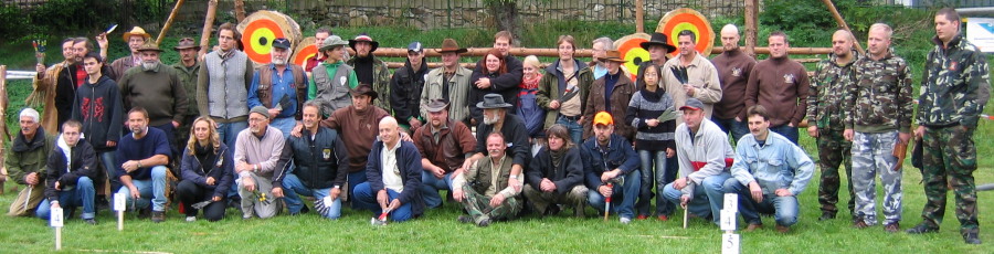 Group photo of all knife throwers in Chomutov. Click for a closer look.