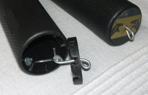 A rubber-steel construction retains the endcap of the Flying Knife throwing knife.